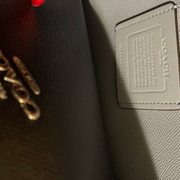 New Coach Handbag - Picture 9 of 12